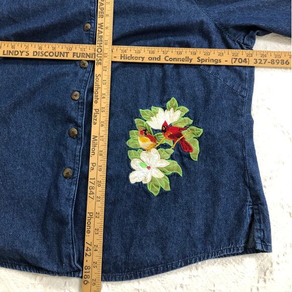 ALIA Denim Shirt Embroidered Cardinals Floral 16W 1X 100% Cotton Cottagecore - Picture 9 of 9